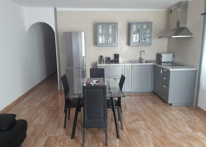 בית נופש Casa Olivina 2 *